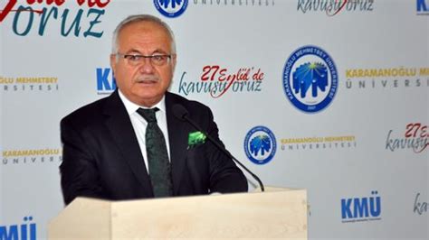 K­a­r­a­m­a­n­o­ğ­l­u­ ­M­e­h­m­e­t­b­e­y­ ­Ü­n­i­v­e­r­s­i­t­e­s­i­ ­R­e­k­t­ö­r­ü­ ­P­r­o­f­.­ ­D­r­.­ ­N­a­m­ı­k­ ­A­k­ ­G­ö­r­e­v­i­n­e­ ­B­a­ş­l­a­d­ı­